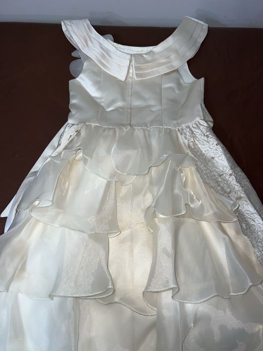 Платье для девочек нарядное