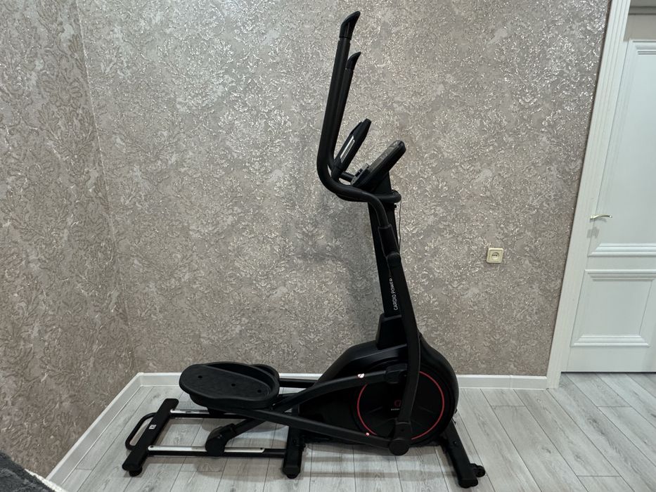 Эллиптический тренажёр