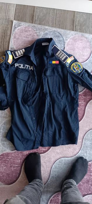 Vând exhipament politie