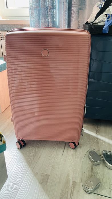 Чемодан в хорошем состоянии