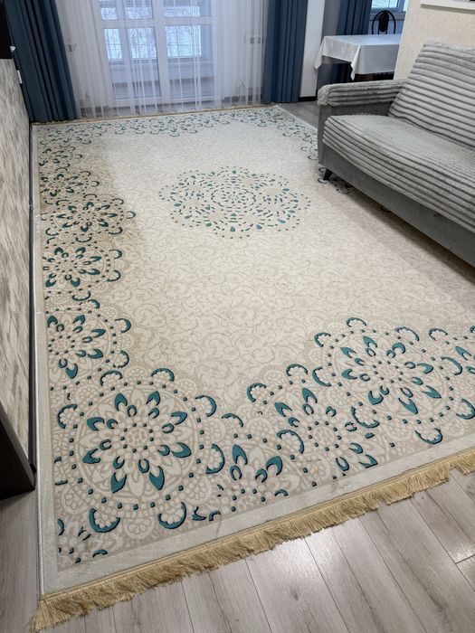 Продается ковер 3х5 в хорошем состоянии