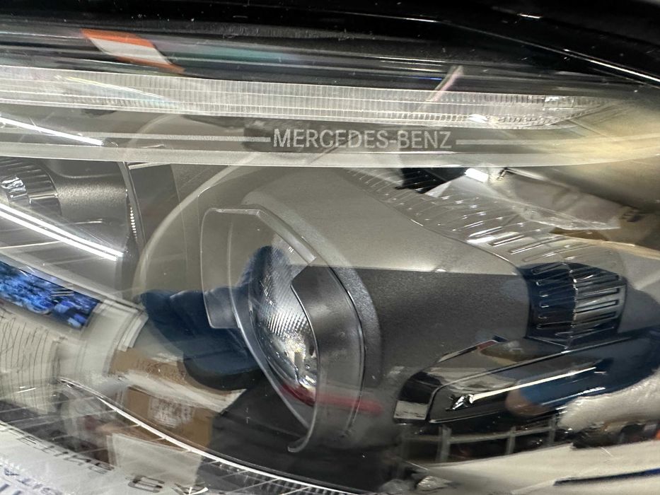 Фар фарове ляв Mercedes E classe W214 Мерцедес 214 DIGITAL LIGHT far