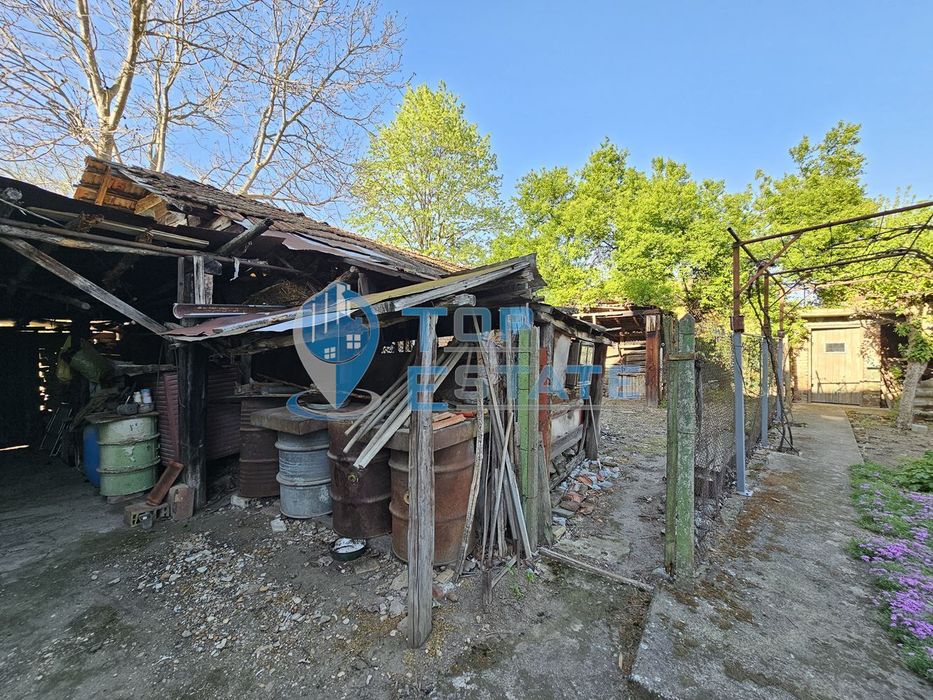 Продава се Къща в с. Козаревец, Област Велико Търново - 220 кв.м за 137 €/кв.м - Снимка #11