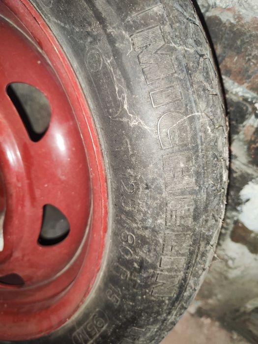 Резервна гума, патерица, Michelin