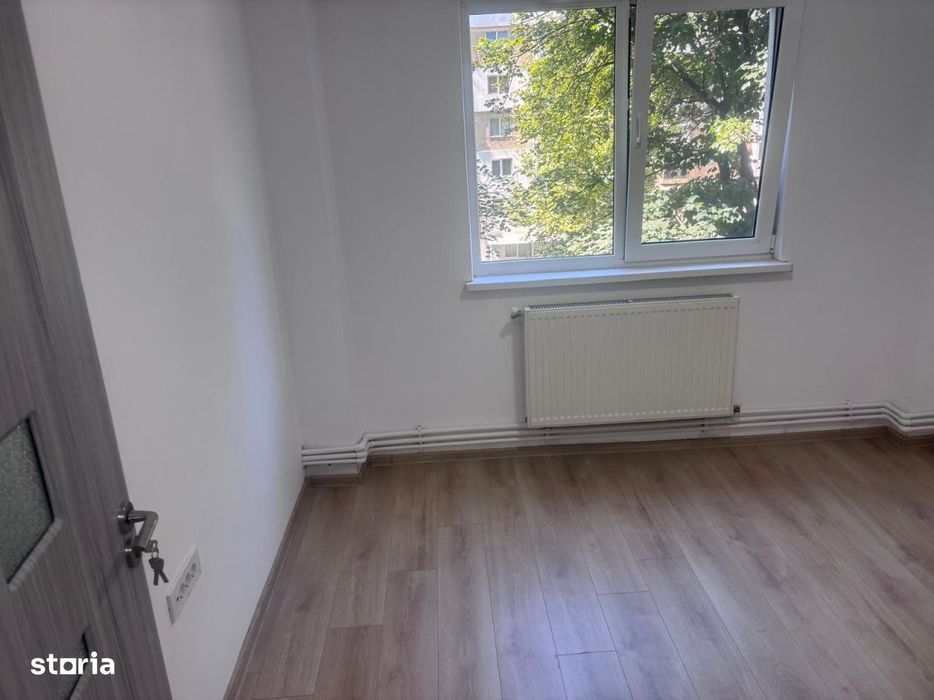 Apartament renovat 2026, 2 camere confort 2, etaj 3/10, zona Viziru 3 — fotografia 3