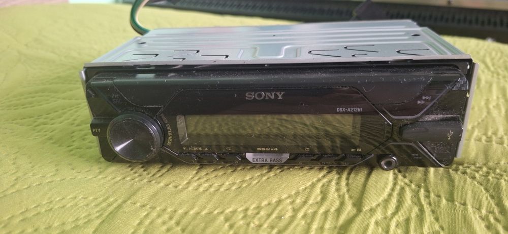 Авторесийвър Sony DSX-A212UI