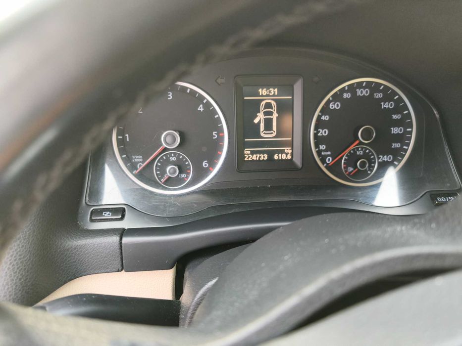 VOLKSWAGEN Tiguan 0 — imagine 3