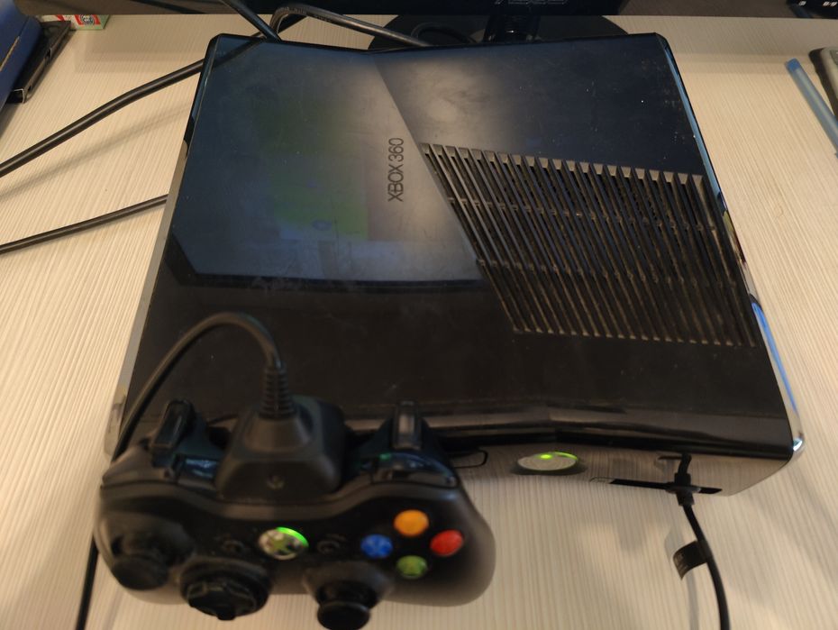 Xbox 360 Slim 250 GB