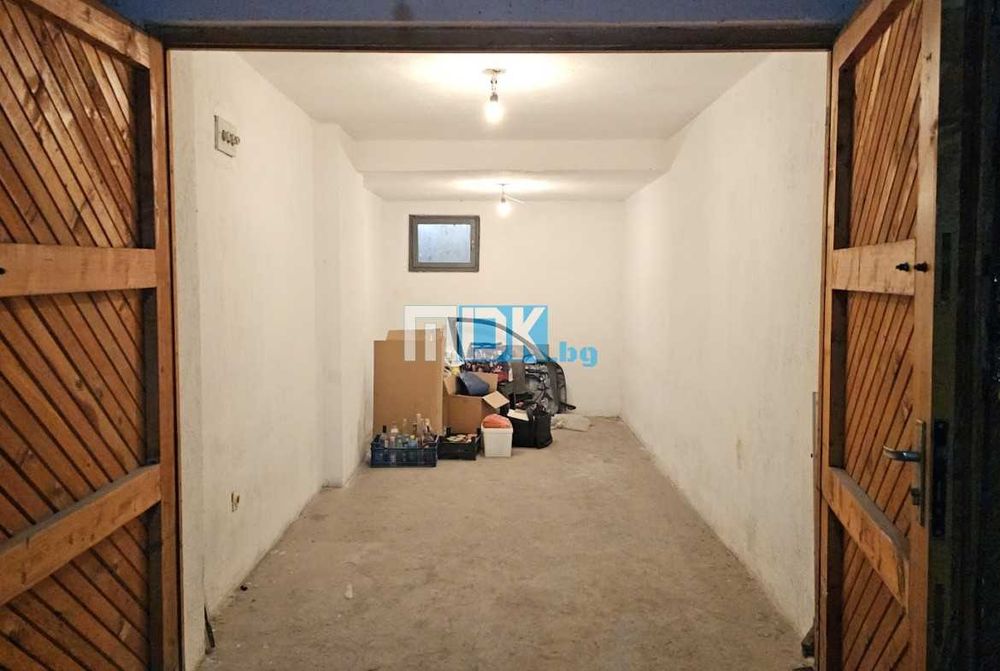 Продава се Гараж / Паркомясто в Пловдив, Въстанически - 15 кв.м за 867 €/кв.м - Снимка #1