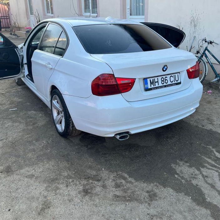 Bmw seria 3,an 2009 ,Schimb cu dubă