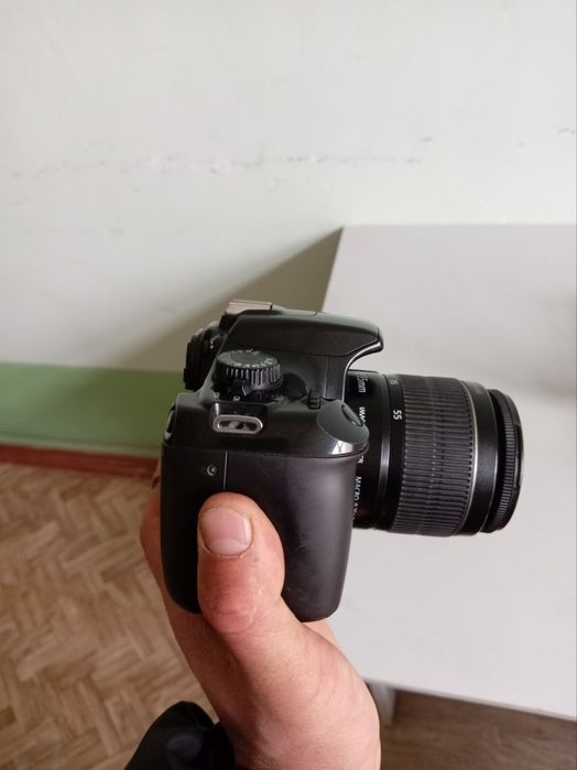 Canon Foto Aprat Holati Yaxshi  O'rganuvchilarga Qulay