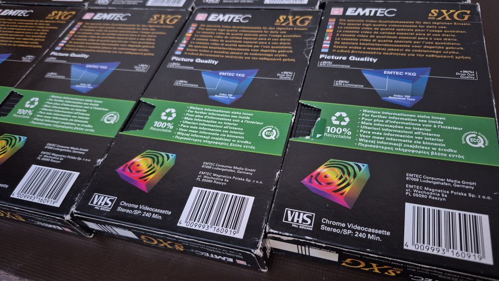 Vând 25 casete video VHS originale EMTEC de 240 minute. Colectie filme