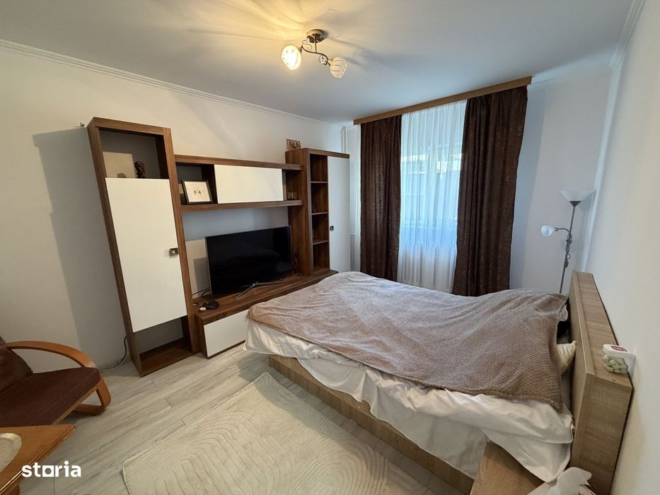 Inchiriere Garsoniera zona Malu Rosu