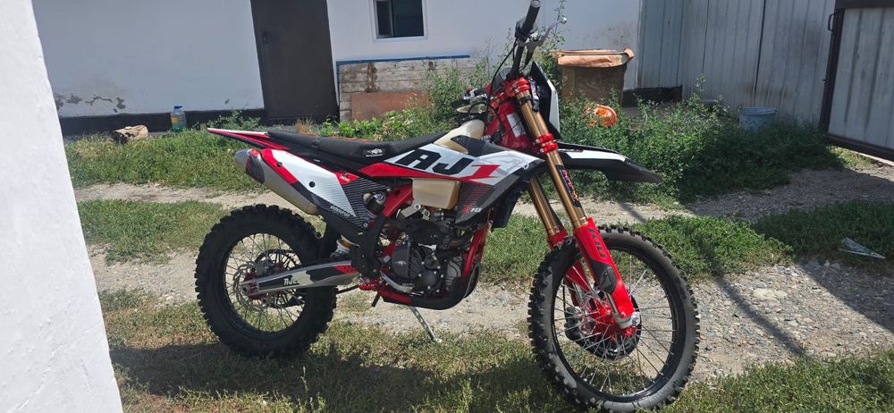 Продам мотоцикл продам