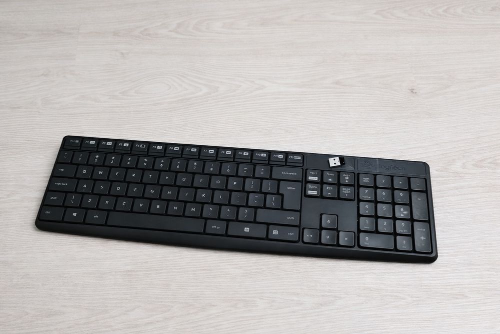 Tastatura wireless Logitech