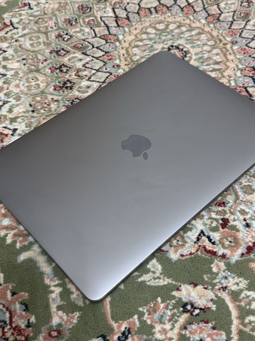 MacBook Pro 13 (2019.г)