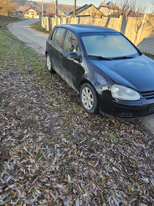 Dezmembrez vw golf 5 1.9 2.0