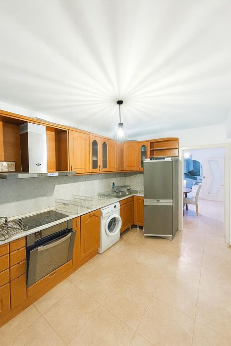 Дава се под наем Тристаен апартамент в Пловдив, Мараша - 100 кв.м за 650 € - Снимка #1