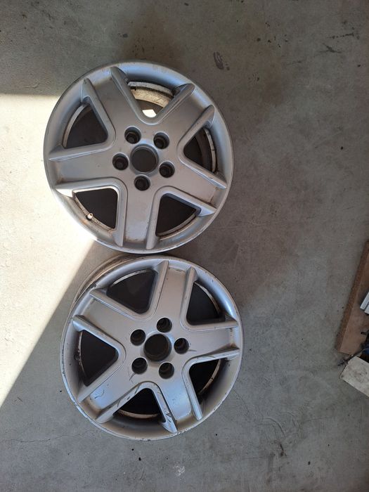 Două jante aliaj rezervă vw sharan originale  r16