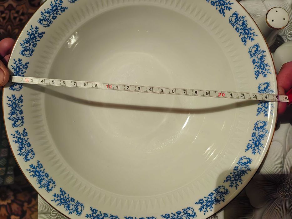 Столовая посуда .