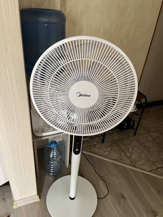 Вентилятор Midea