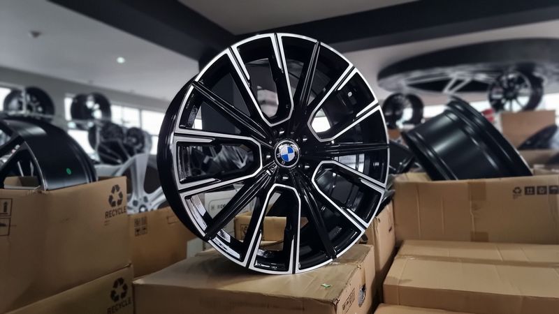 21 цола BMW-7 F01 5x120/5х120