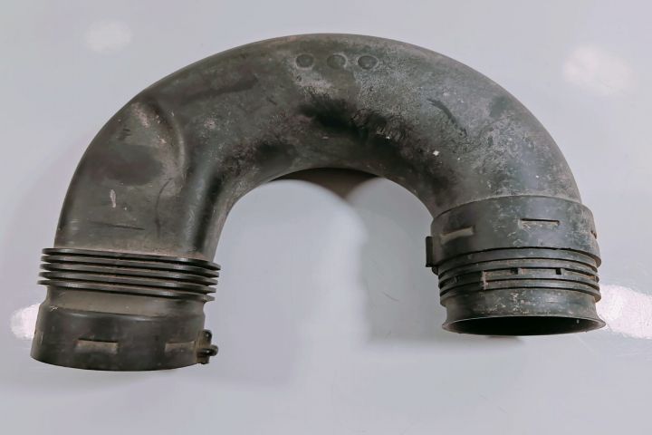 Furtun admisie aer 3C0129654M Volkswagen VW Golf a 5-a generatie