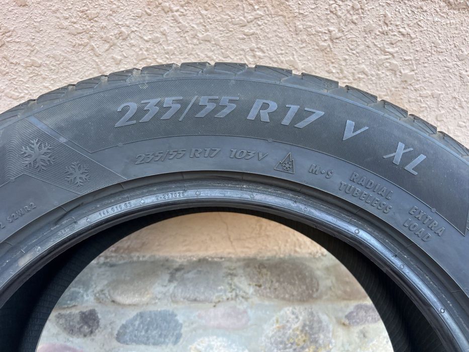 Зимняя резина 235/55 R17