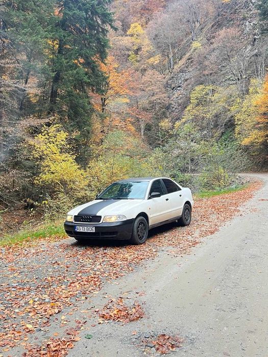 Vând sau schimb cu logan audi a 4 b5