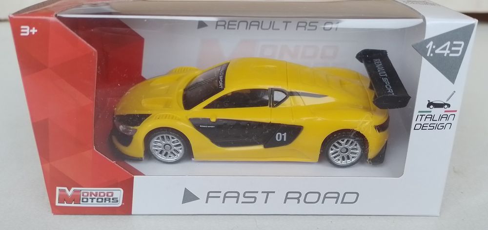 Продавам Renault RS01, мащаб 1/43