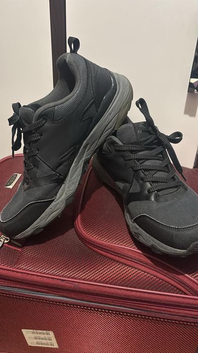 Кроссовки в отличном состояние!