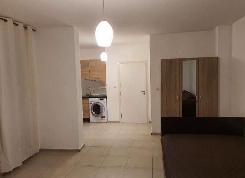 Дава се под наем Едностаен апартамент в София, Витоша - 41 кв.м за 438.6 € - Снимка #1