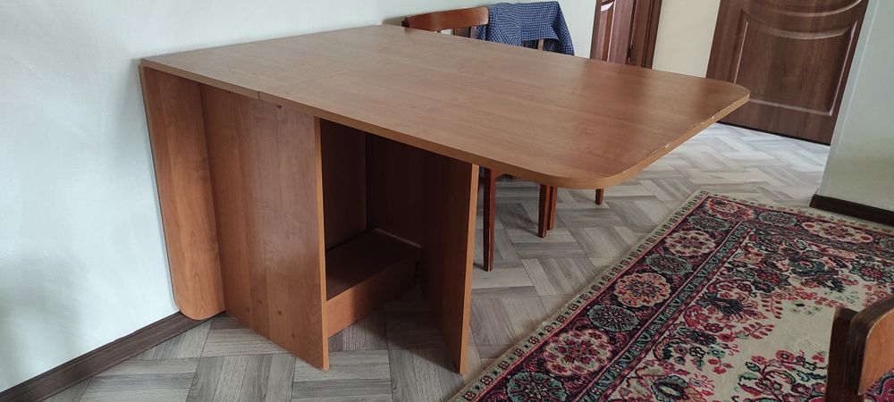 Стол книжка, б/у