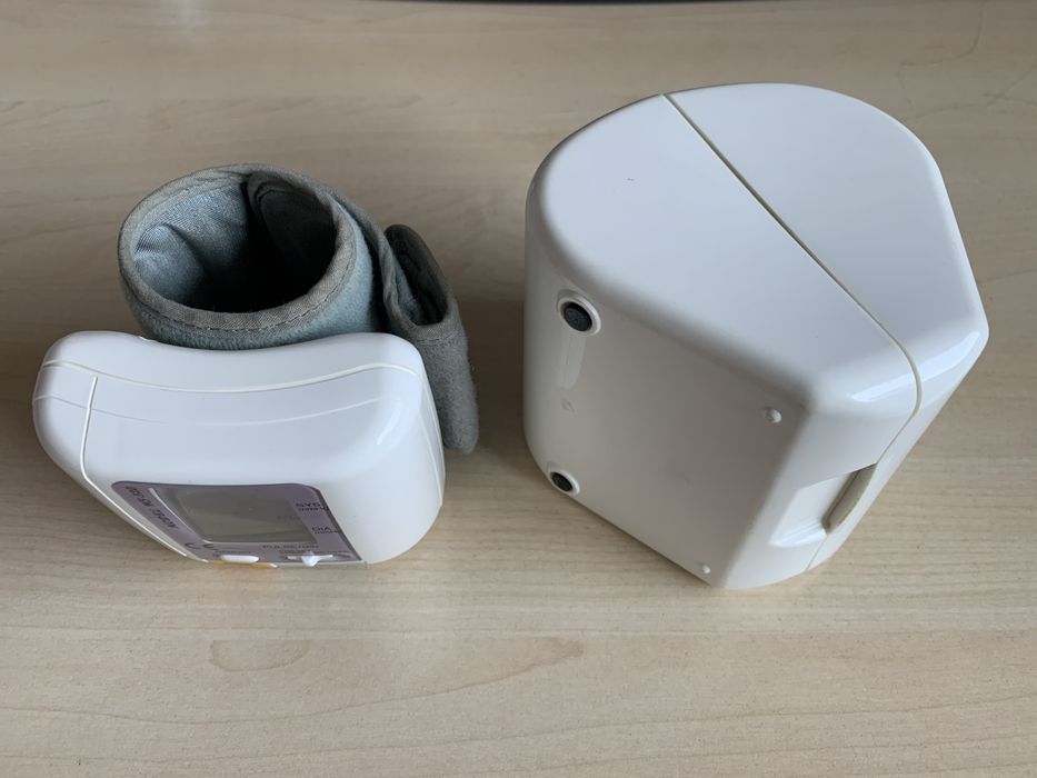 Японски апарат за кръвно за китка Nissei WS-320 - за резервни части