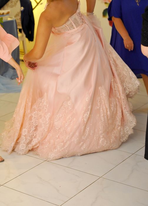 Эксклюзивное вечернее платье