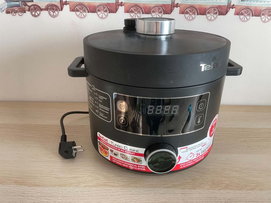 Мултикукър Tefal Turbo Cuisine CY754830, 1090W, 4.8 л