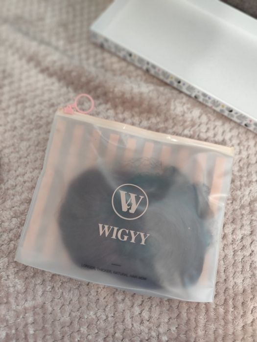 Нова треса за коса малиново червено на вълни