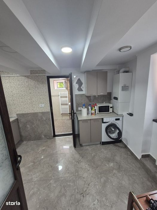 Apartament 3 camere, zona ultracentrala, mobilat, parter