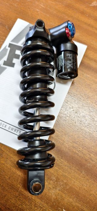 Нов FOX DHX2 Performance Elite 225x75mm Trunnion 400lbs Coil Rear Shoc