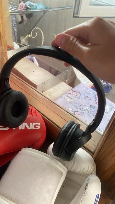 Jbl наушники идеальное состояние