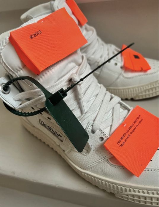 Adidasi Off White Court 3.0
