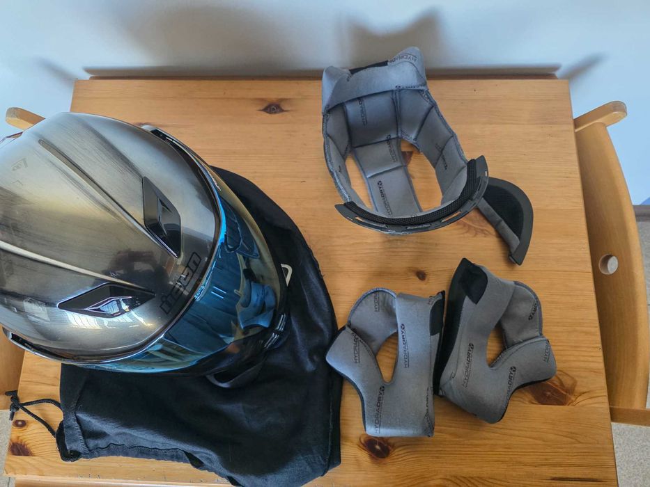 Icon Airflite Quicksilver + Sena SMH5 - Мото каска, размер L