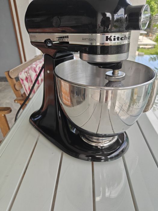 KitchenAid Artisan 5KSM150 –robot de bucurie
Robot,bol 4,8L si tel