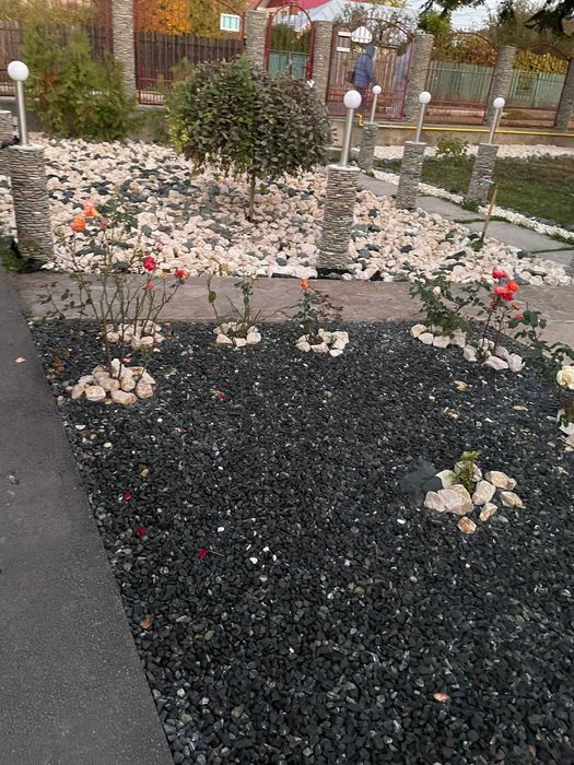 Piatra negru albăstrui decorativa gri granit negru diferite dimensiuni