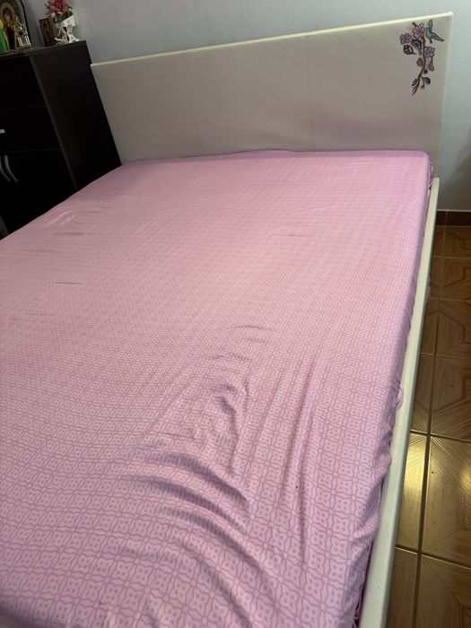 Pat matrimonial  cu saltea