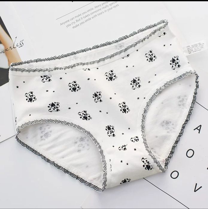 Трусы для девочек.размер 40-42.хб материял