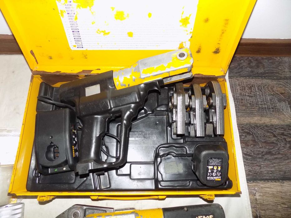 Presa de  sertizat  REMS  12V Ni Cd  /  14,4V Li-Ion  , Rotenberger Romax 3000  18V Li-Ion
