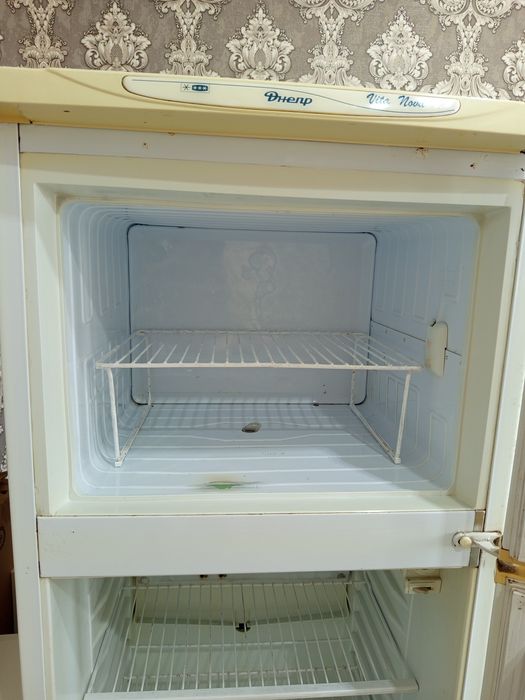 Продам холодильник