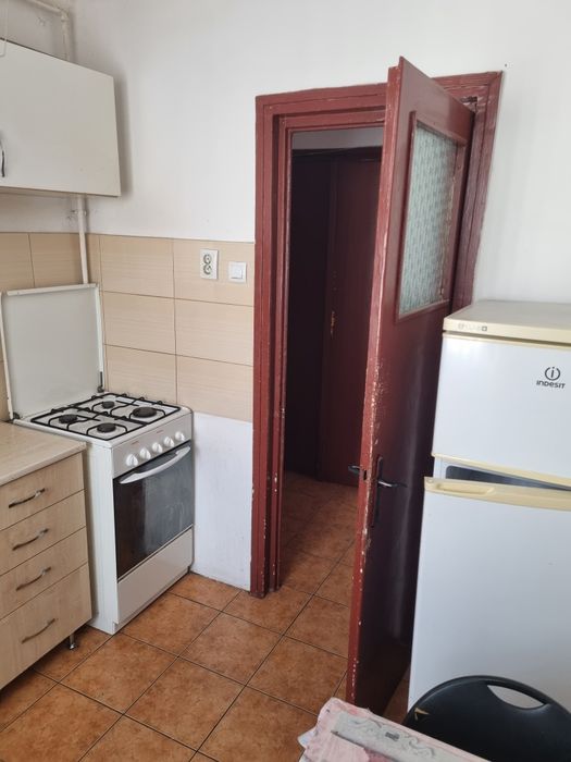 Vând apartament 2 camere, decomandat, Terezian
