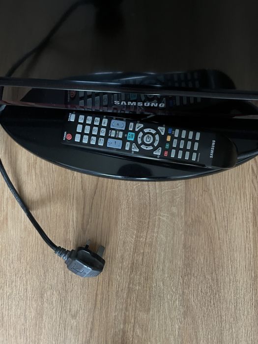 Телевизор самсунг